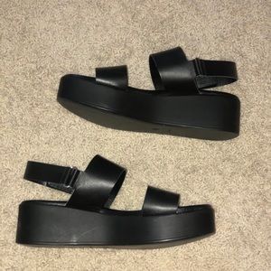 Steve Madden platform sandals